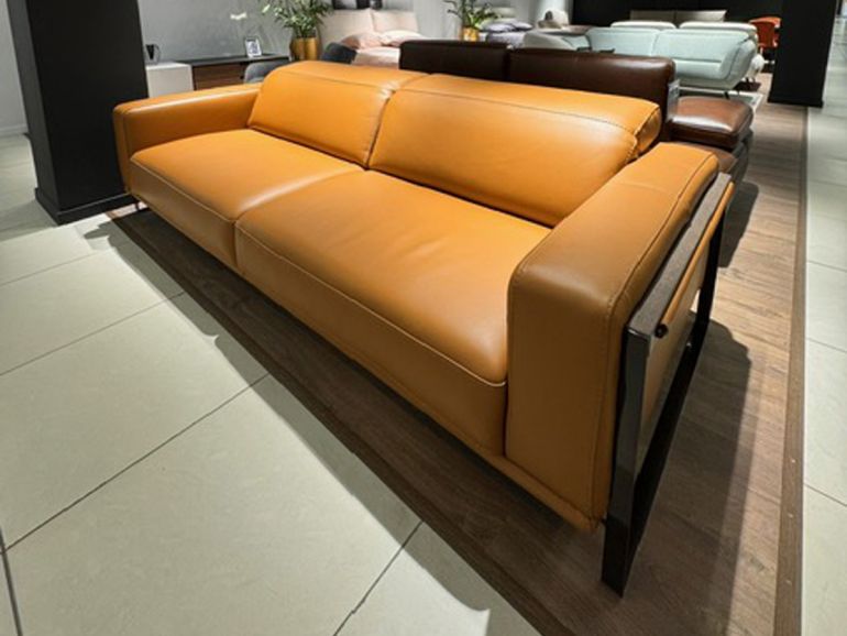 Диван итальянский Nicolettihome Bamboo - кожаный коричневый двухместный