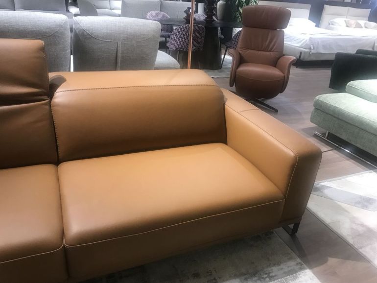 Диван итальянский Nicolettihome Bamboo - кожаный коричневый двухместный