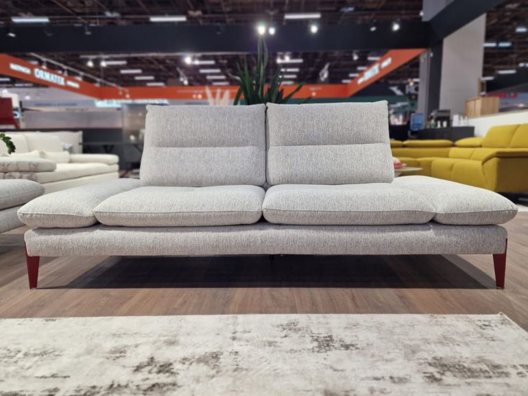 Диван итальянский Nicolettihome Monnalisa W236 светло-серый двухместный