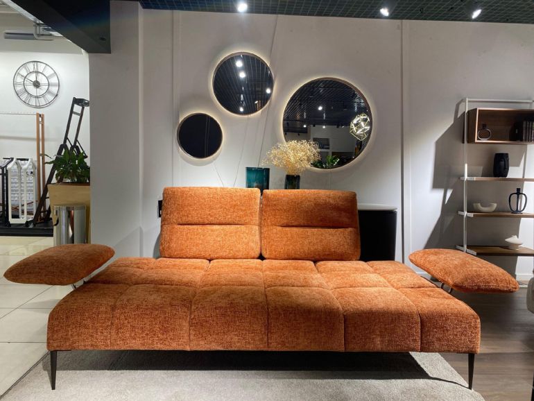 Диван итальянский Nicolettihome Soul W230 терракотовый двухместный