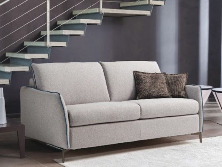 Диван итальянский Nicolettihome Vicky - раскладной, серый с синим кантом, в интерьере