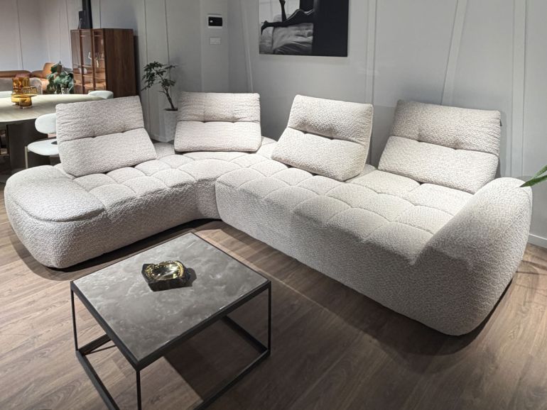 Диван итальянский угловой Nicolettihome Esprit W313 с шагающей спинкой, бежевый