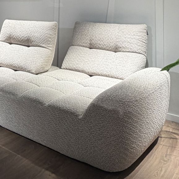 Диван итальянский угловой Nicolettihome Esprit W313 с шагающей спинкой, бежевый - вид спинки в разложенном виде