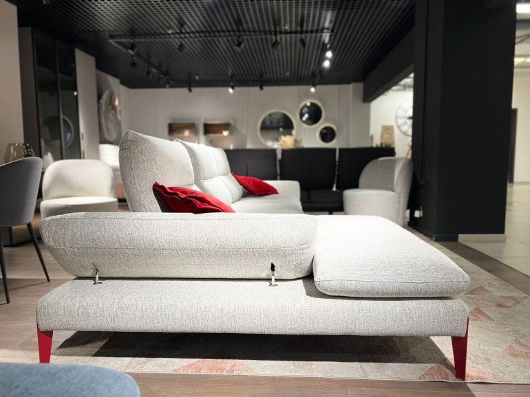 Диван итальянский угловой Nicolettihome Monnalisa W287 светло-серый