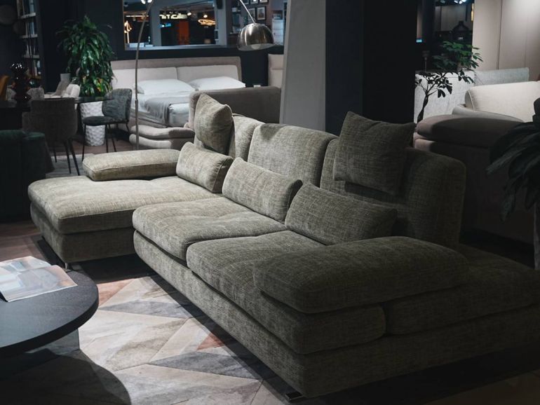 Диван итальянский угловой Nicolettihome Serena W313 зеленый