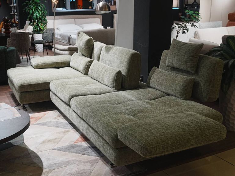 Диван итальянский угловой Nicolettihome Serena W313 зеленый