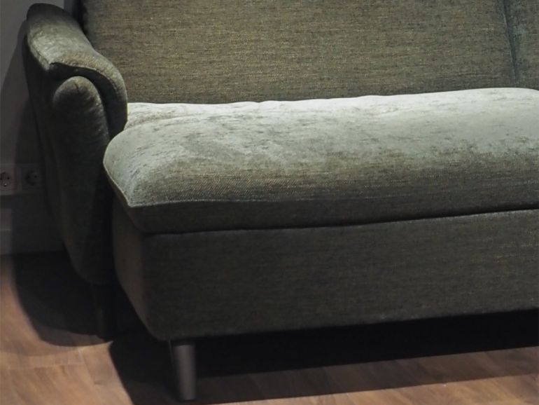 Диван итальянский угловой с реклайнером Nicolettihome Falabella W255 зеленый