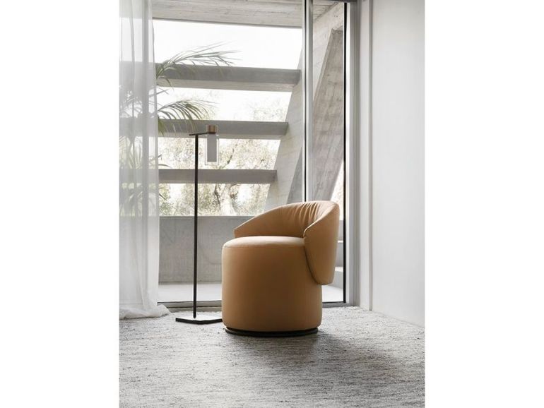Кресло поворотное Nicoline Madeleine Swivel