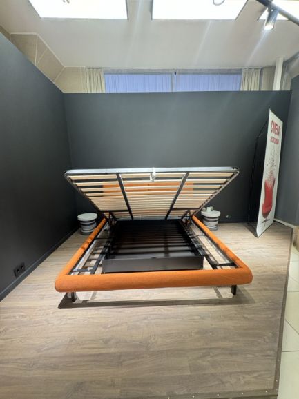 Кровать Noctis London 025 H17 180 рогожка рыжая